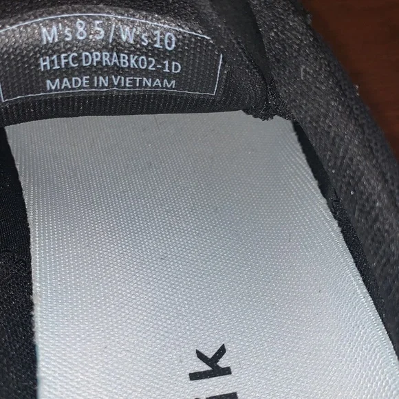 KIZIK PRAGUE SIZE 10 HANDS FREE ALL BLACK ATHLETIC SHOES - Picture 6 of 12